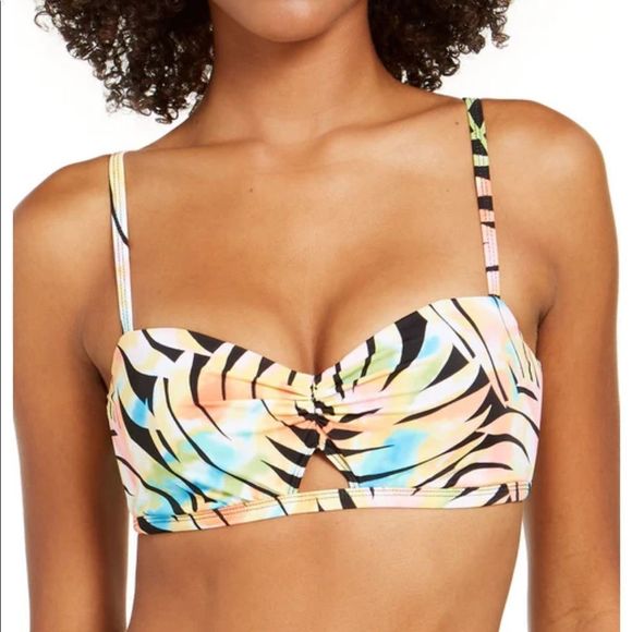 SUNDAZED 💙
Paradise Palm Becky Bra Sized
Bikini Top Paradise Palm 36D - Picture 2 of 9